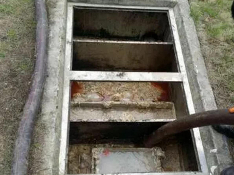 琼结隔油池清理